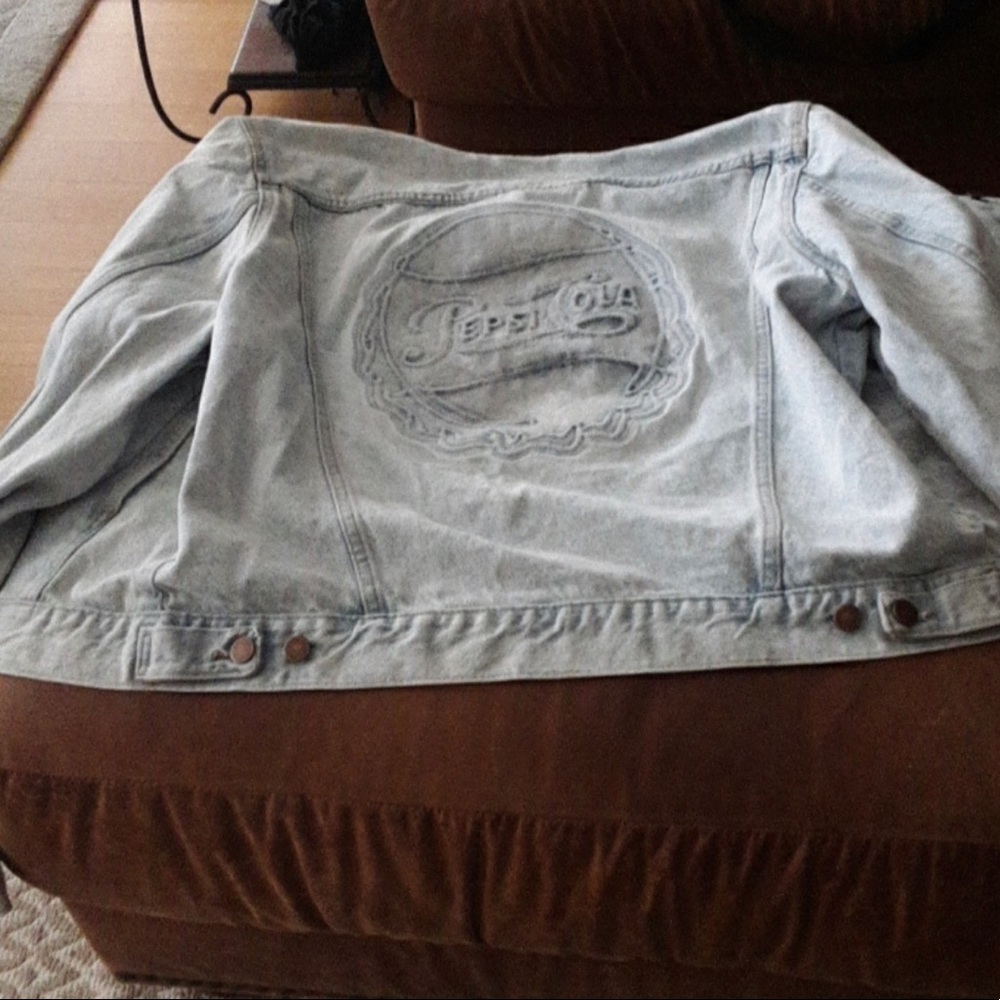 Vintage Denim Jacket w/ Pepsi Logo!